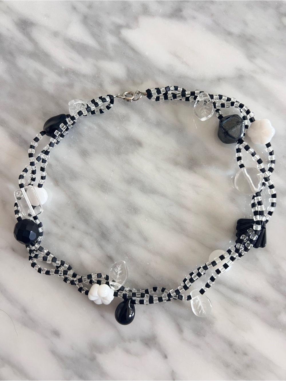 Glass Black & White Beaded Chocker Necklace